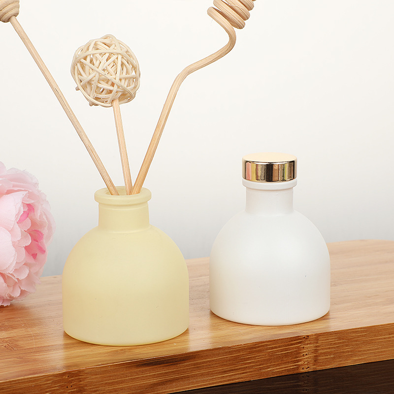 1pc 50ml 빈 핑크/화이트/옐로우/블랙 아로마 디 - Home Fragrance H&M 리뷰 및 가격